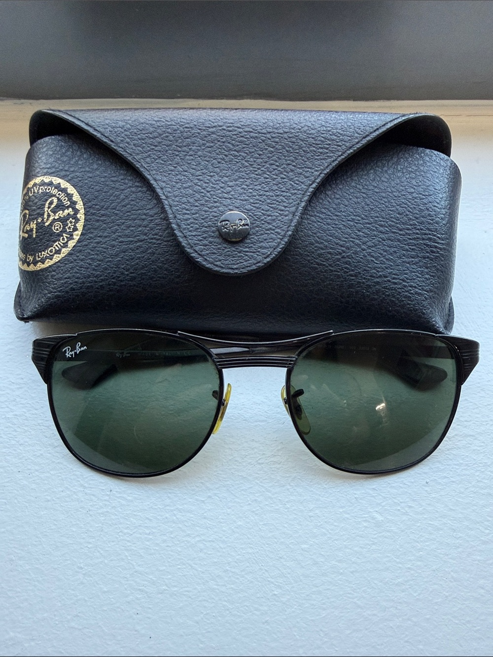 Ray-Ban Sunglasses - Black Frame Green Lenses